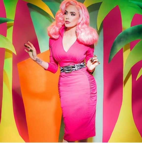 New Pinup Couture Pinup Girl Clothing Deadly Dames Pink Strangelove Wiggle Dress - Picture 10 of 10